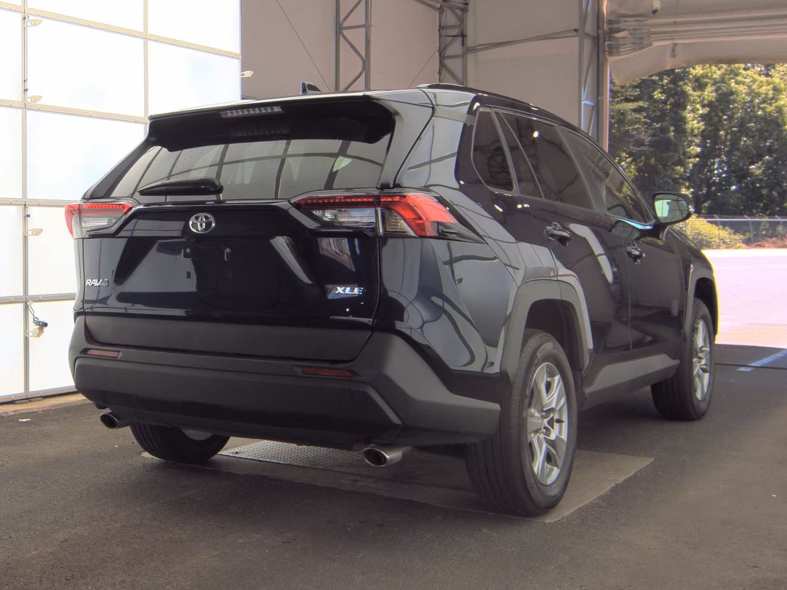 2025 Toyota RAV4 XLE FWD