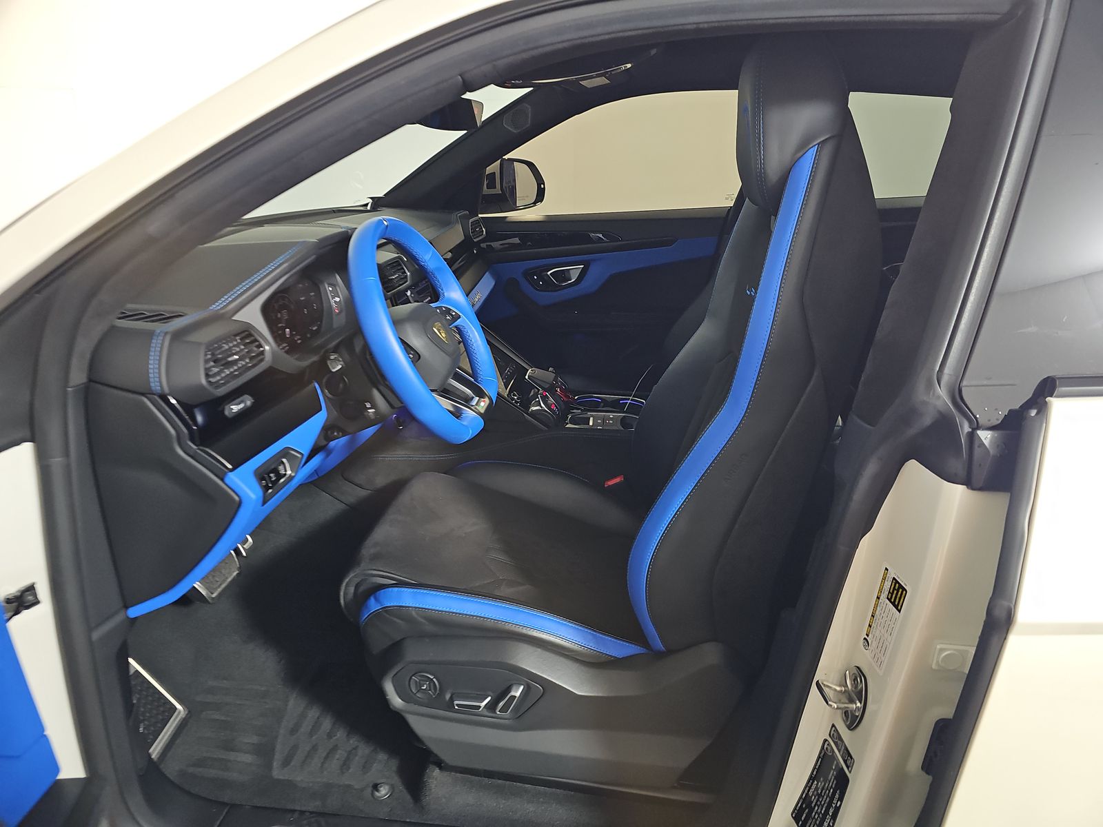 2024 Lamborghini Urus S AWD
