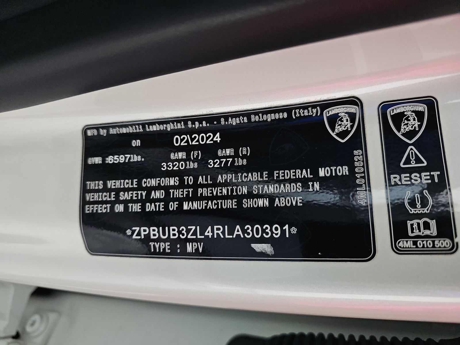 2024 Lamborghini Urus S AWD