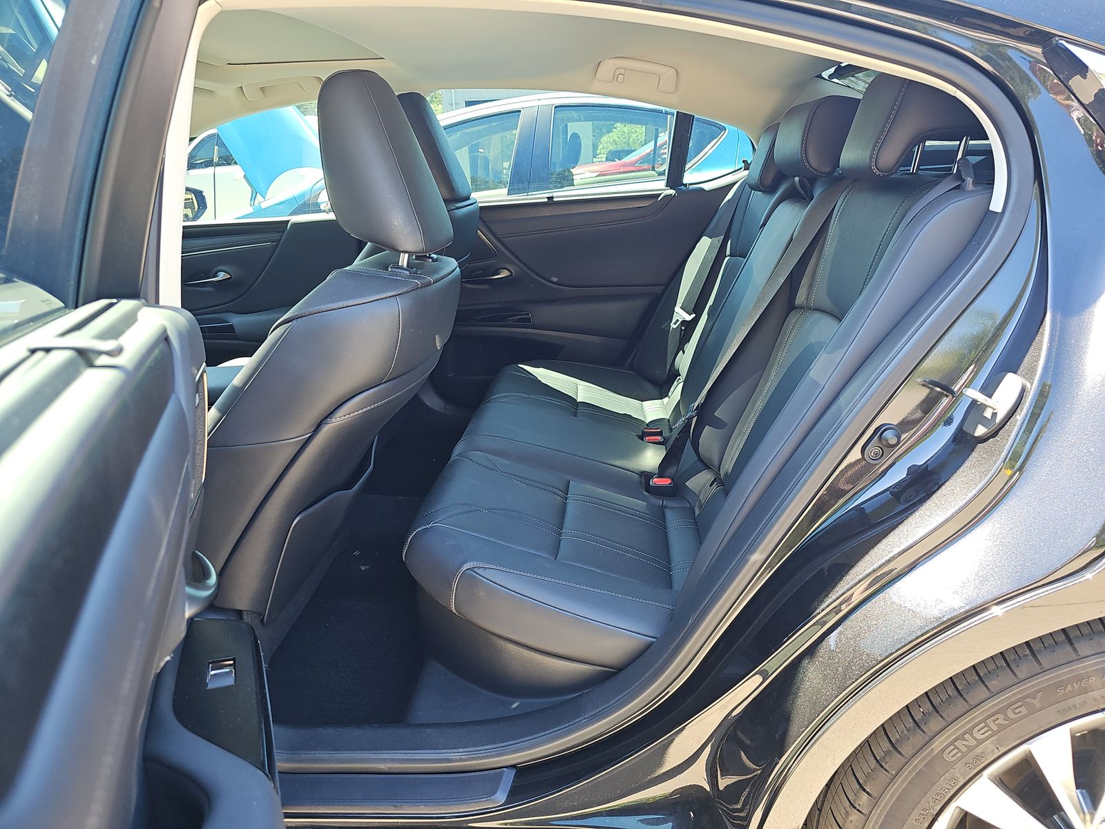 2023 Lexus ES ES 300h Ultra Luxury FWD