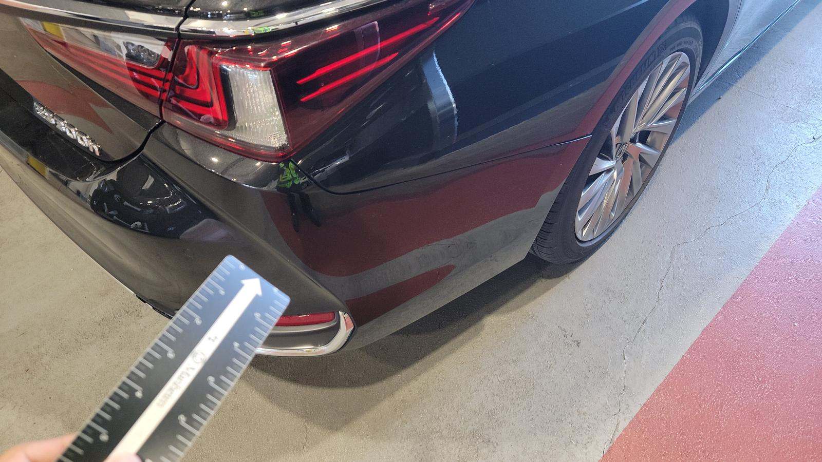 2023 Lexus ES ES 300h Ultra Luxury FWD