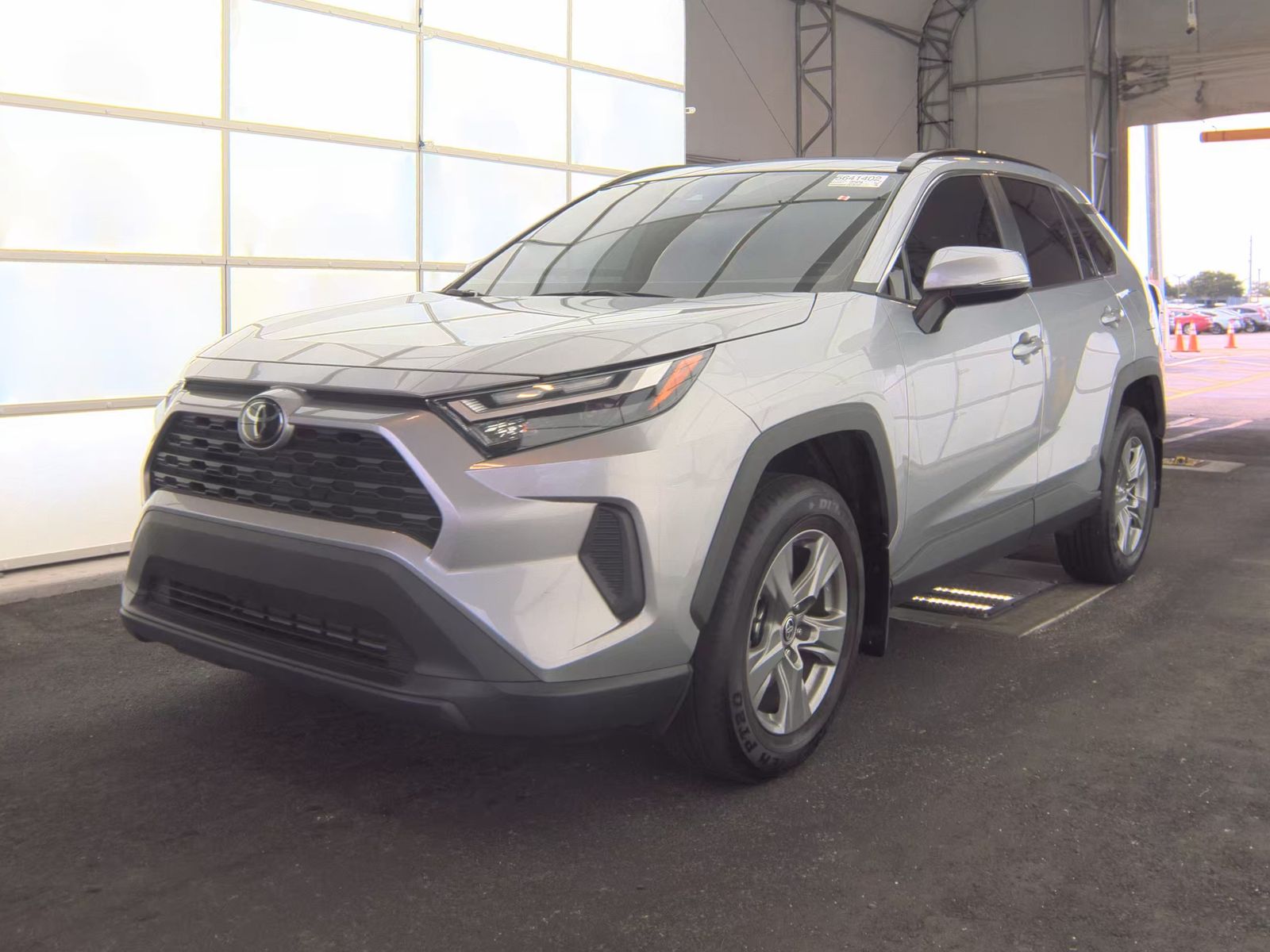 2024 Toyota RAV4 XLE FWD