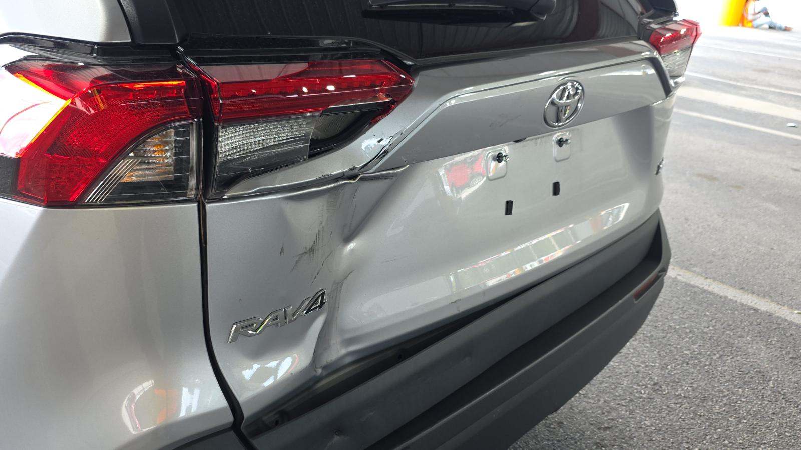 2024 Toyota RAV4 XLE FWD