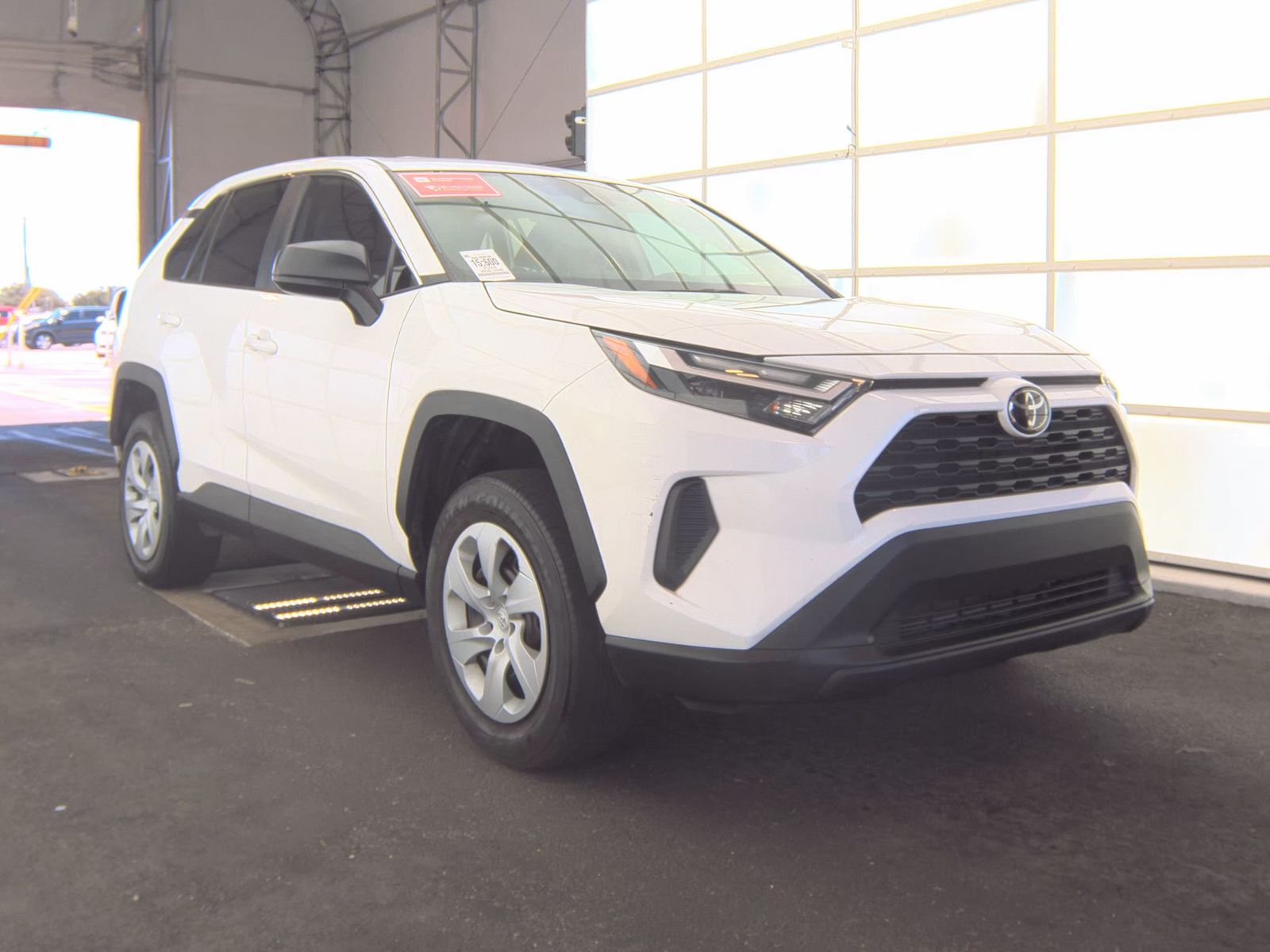 2024 Toyota RAV4 LE FWD