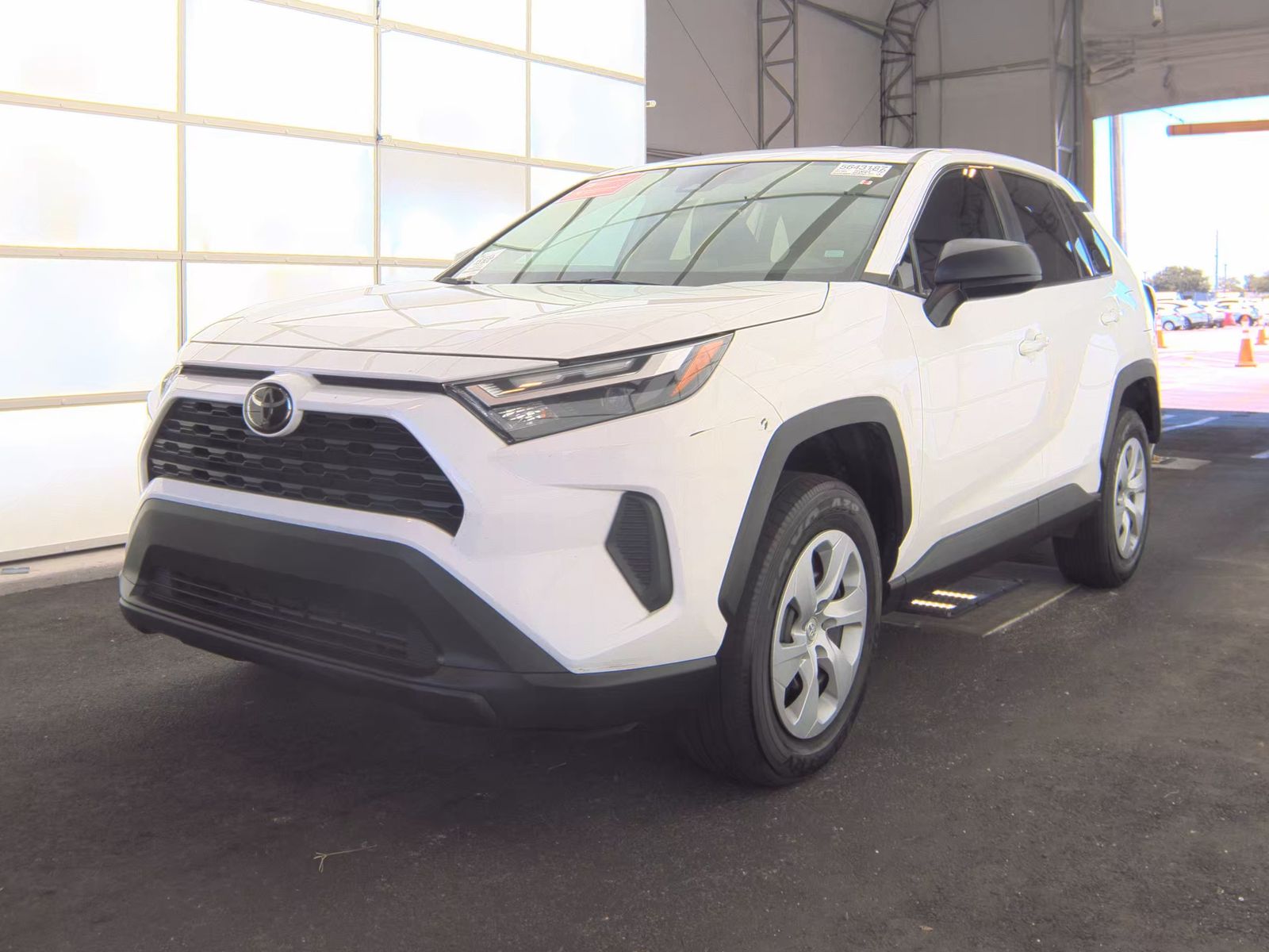 2024 Toyota RAV4 LE FWD