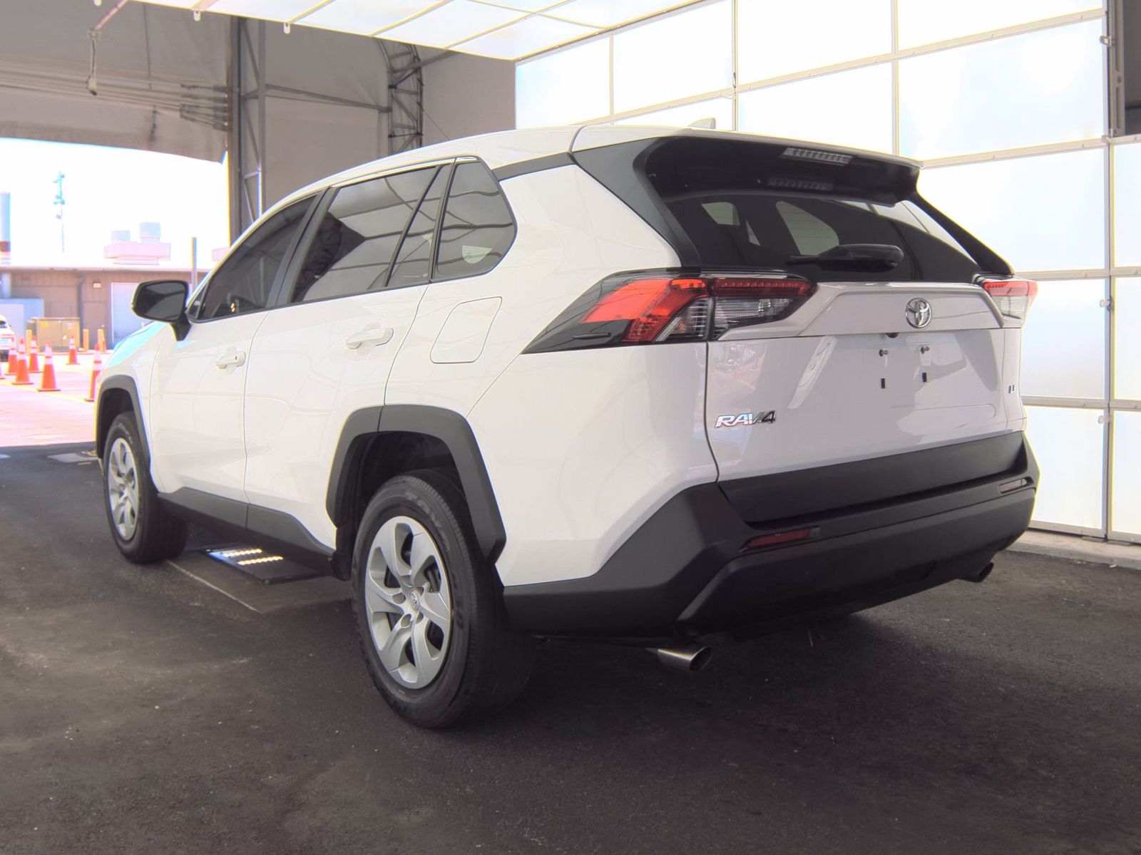 2024 Toyota RAV4 LE FWD