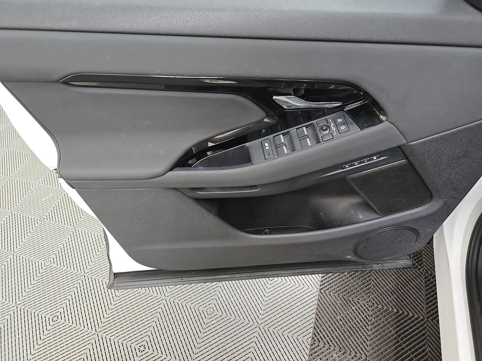 2024 Land Rover Range Rover Evoque S FWD