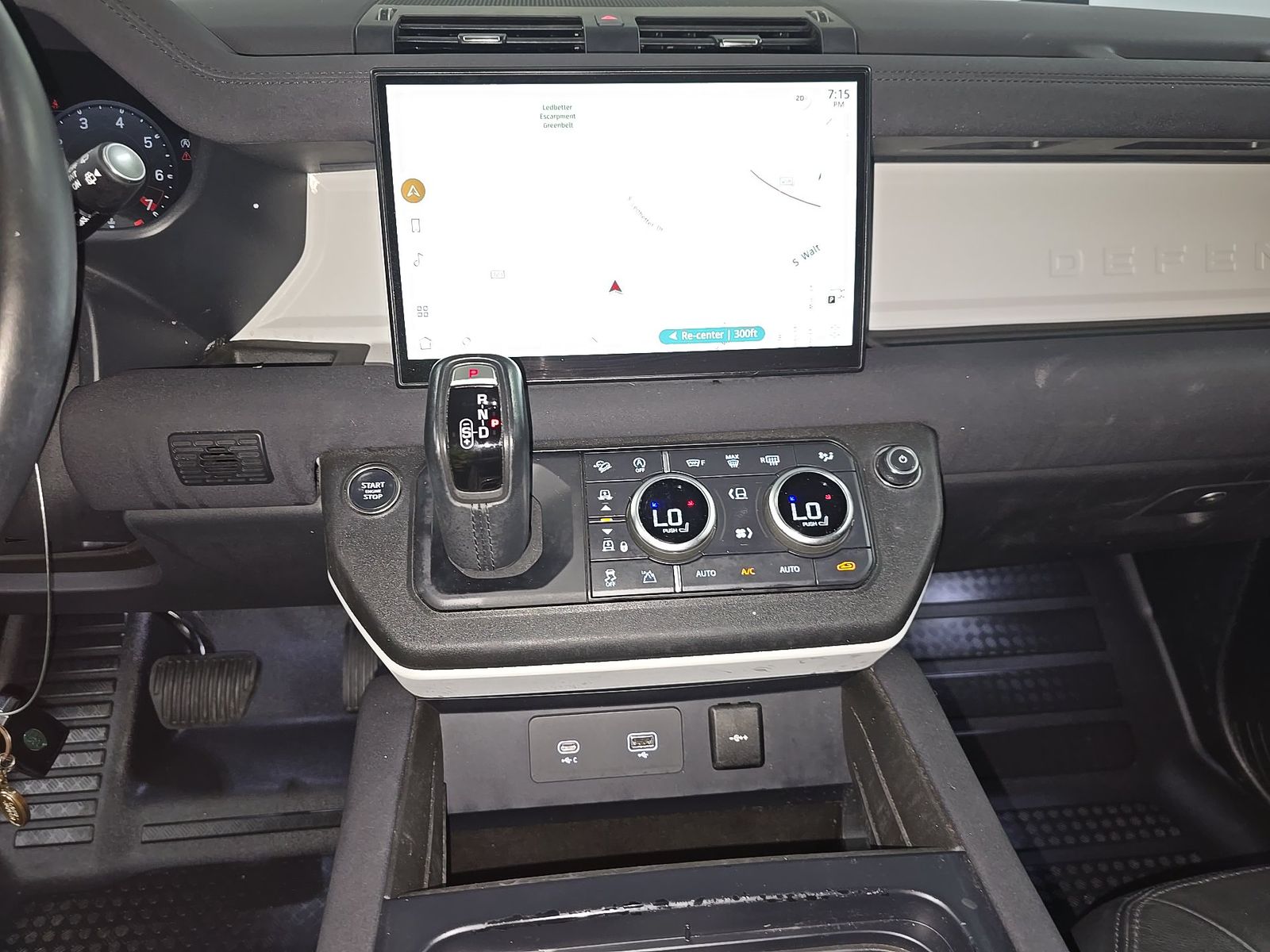 2023 Land Rover Defender 130 SE FWD