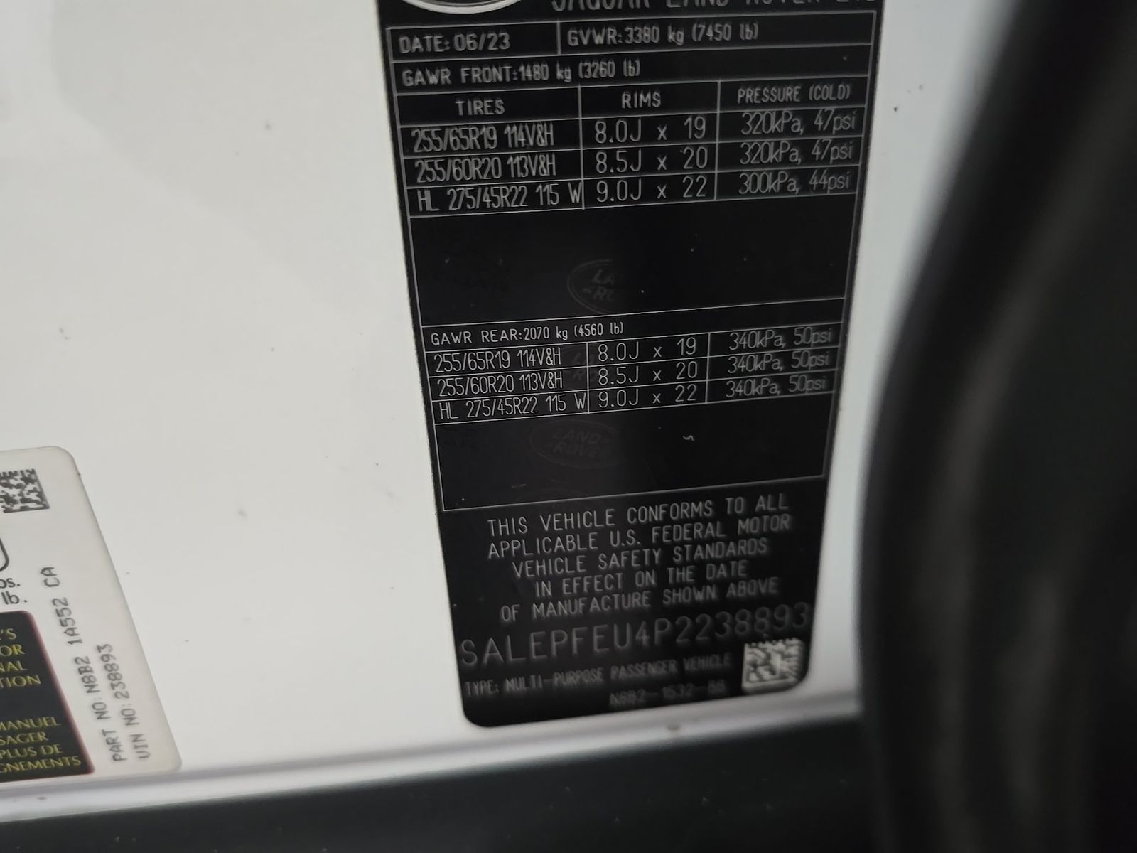 2023 Land Rover Defender 130 SE FWD