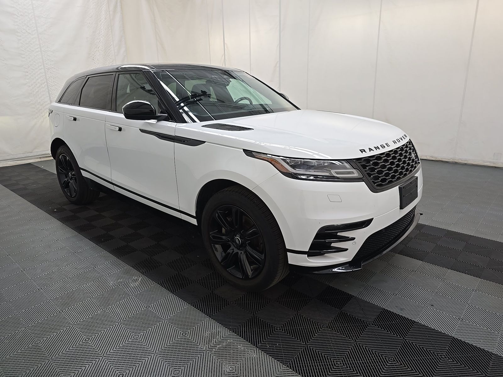 2023 Land Rover Range Rover Velar R-Dynamic S FWD