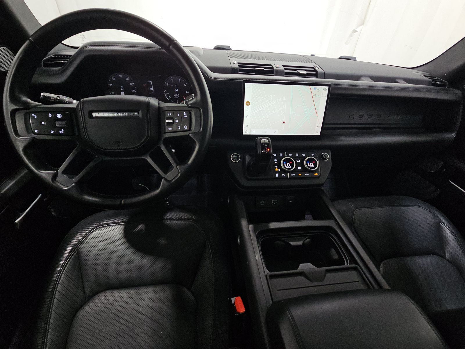 2024 Land Rover Defender 130 X-Dynamic SE FWD