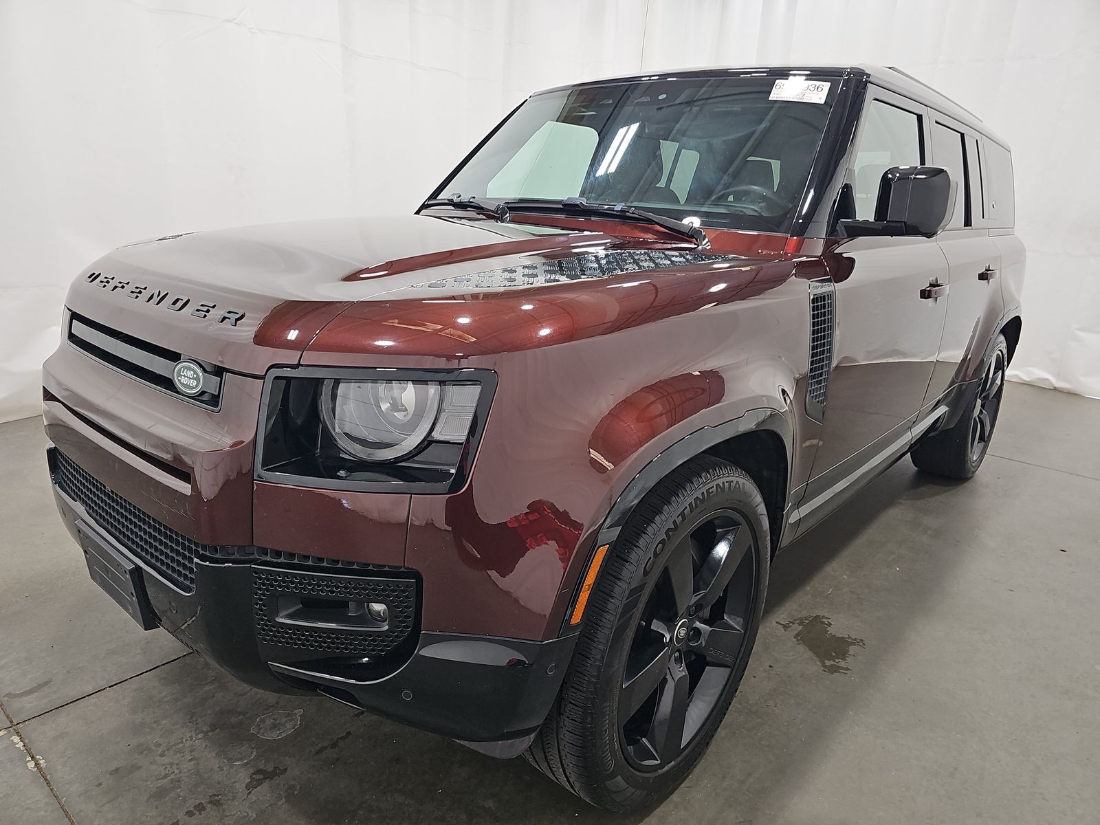2024 Land Rover Defender 130 X-Dynamic SE FWD
