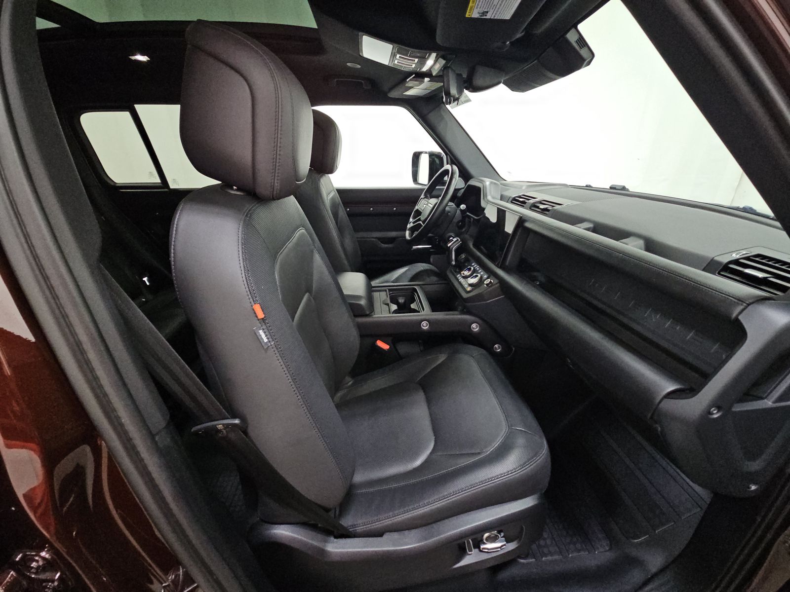 2024 Land Rover Defender 130 X-Dynamic SE FWD