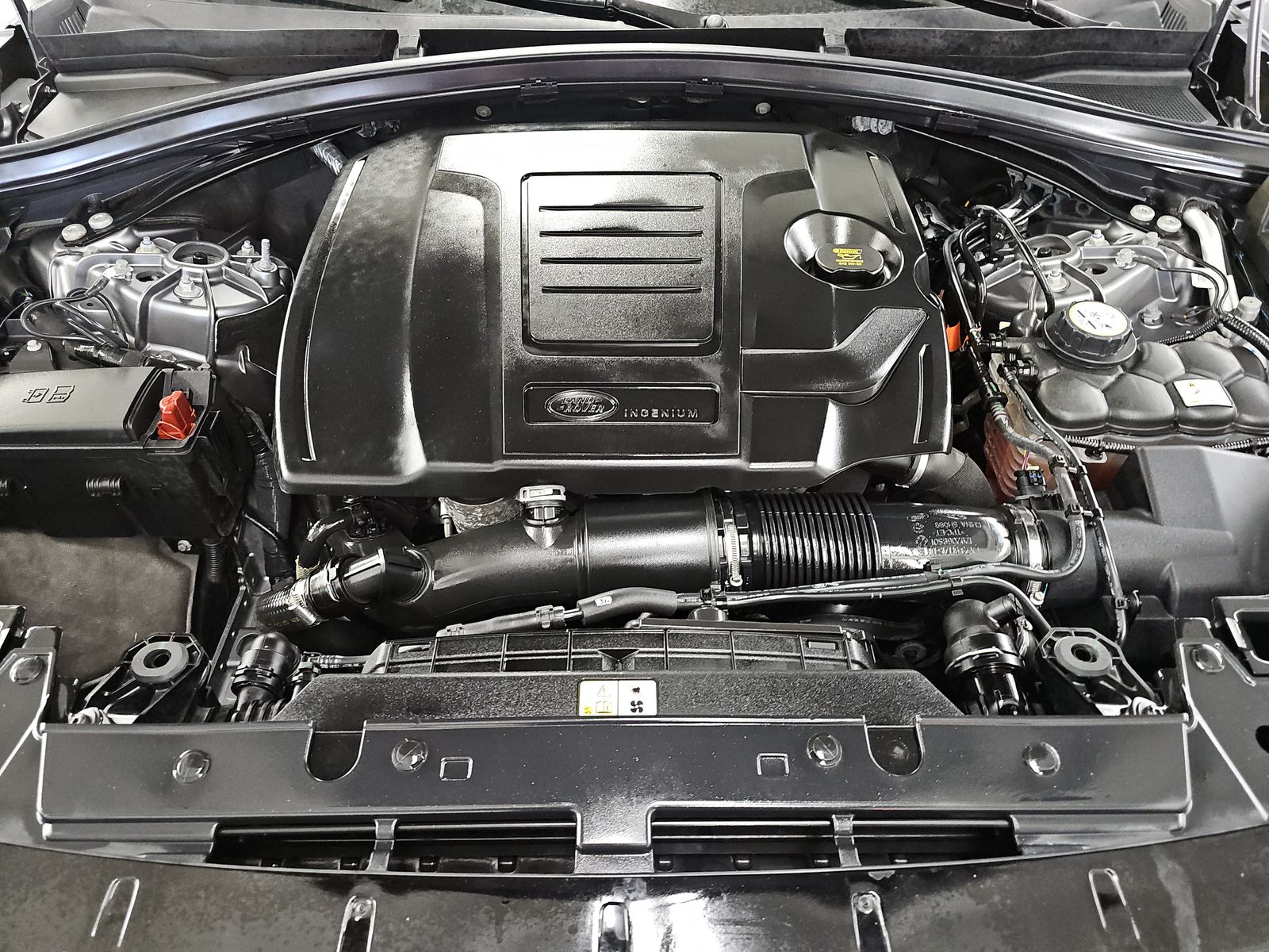 2023 Land Rover Range Rover Velar R-Dynamic S FWD