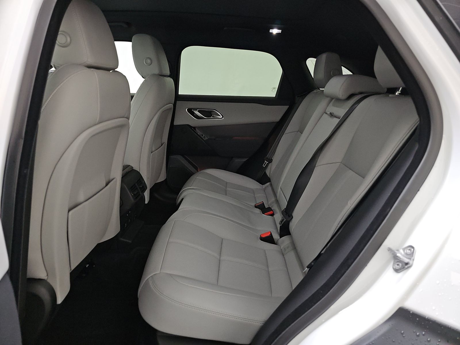 2024 Land Rover Range Rover Velar Dynamic SE FWD