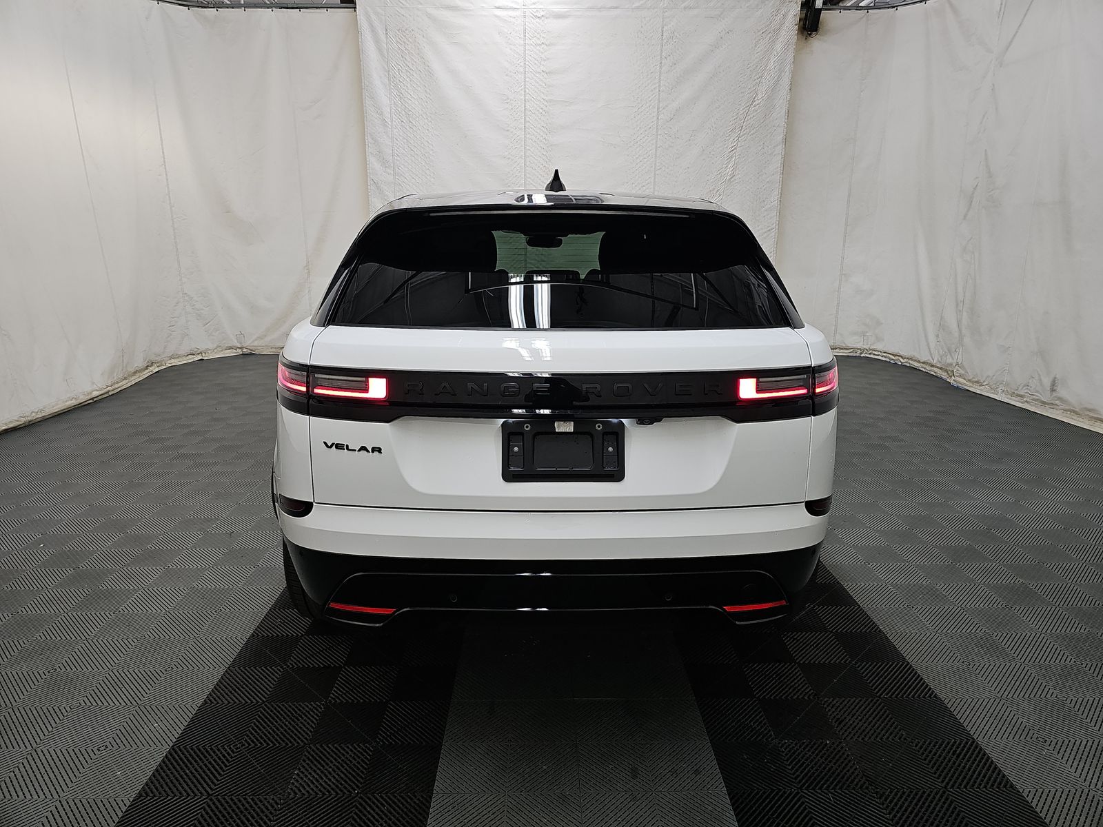 2024 Land Rover Range Rover Velar Dynamic SE FWD