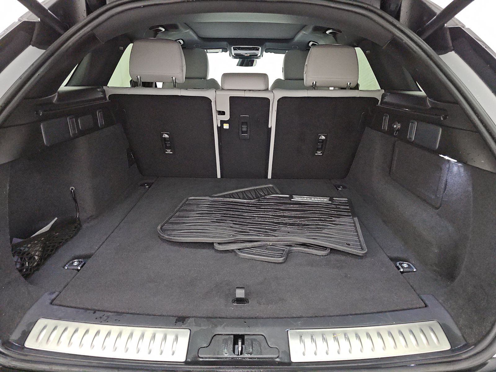 2024 Land Rover Range Rover Velar Dynamic SE FWD