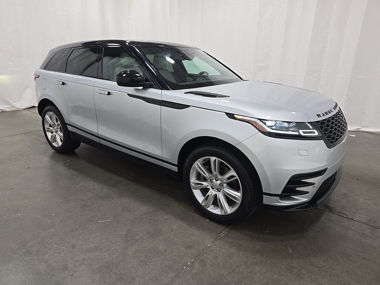 2023 Land Rover Range Rover Velar R-Dynamic S FWD