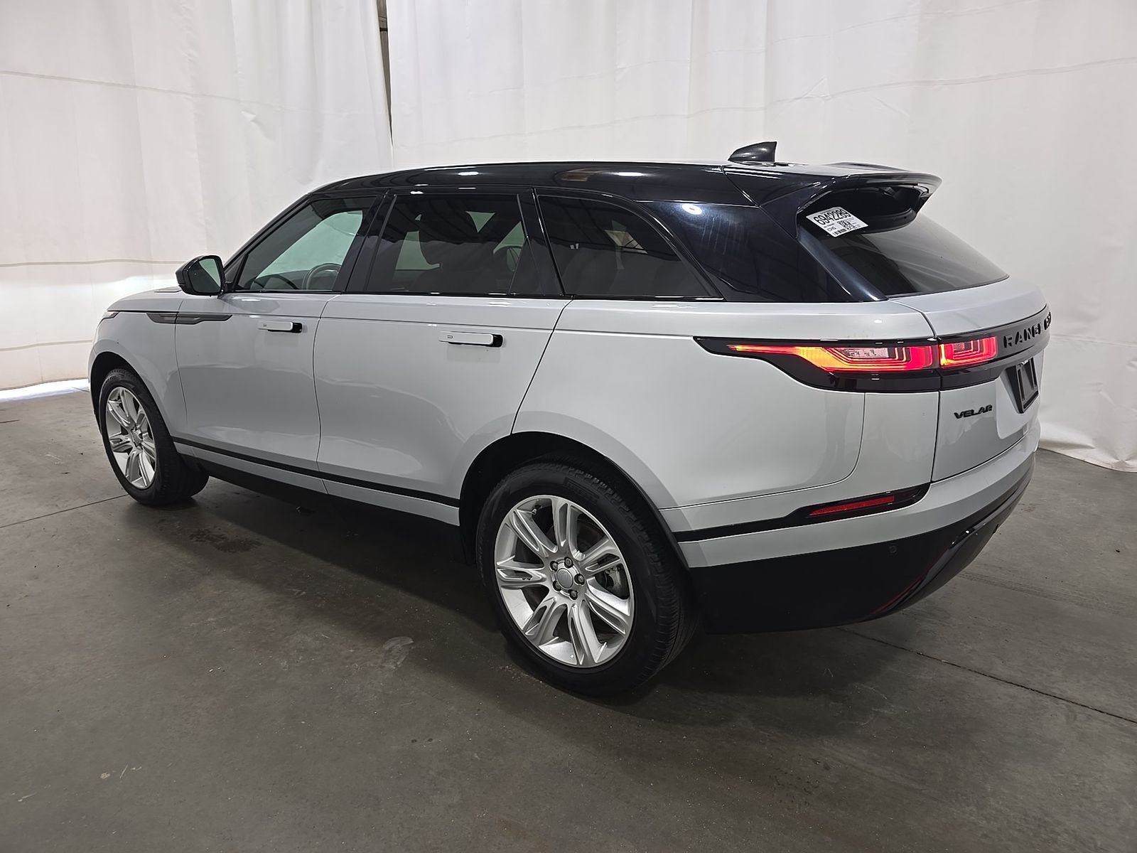 2023 Land Rover Range Rover Velar R-Dynamic S FWD