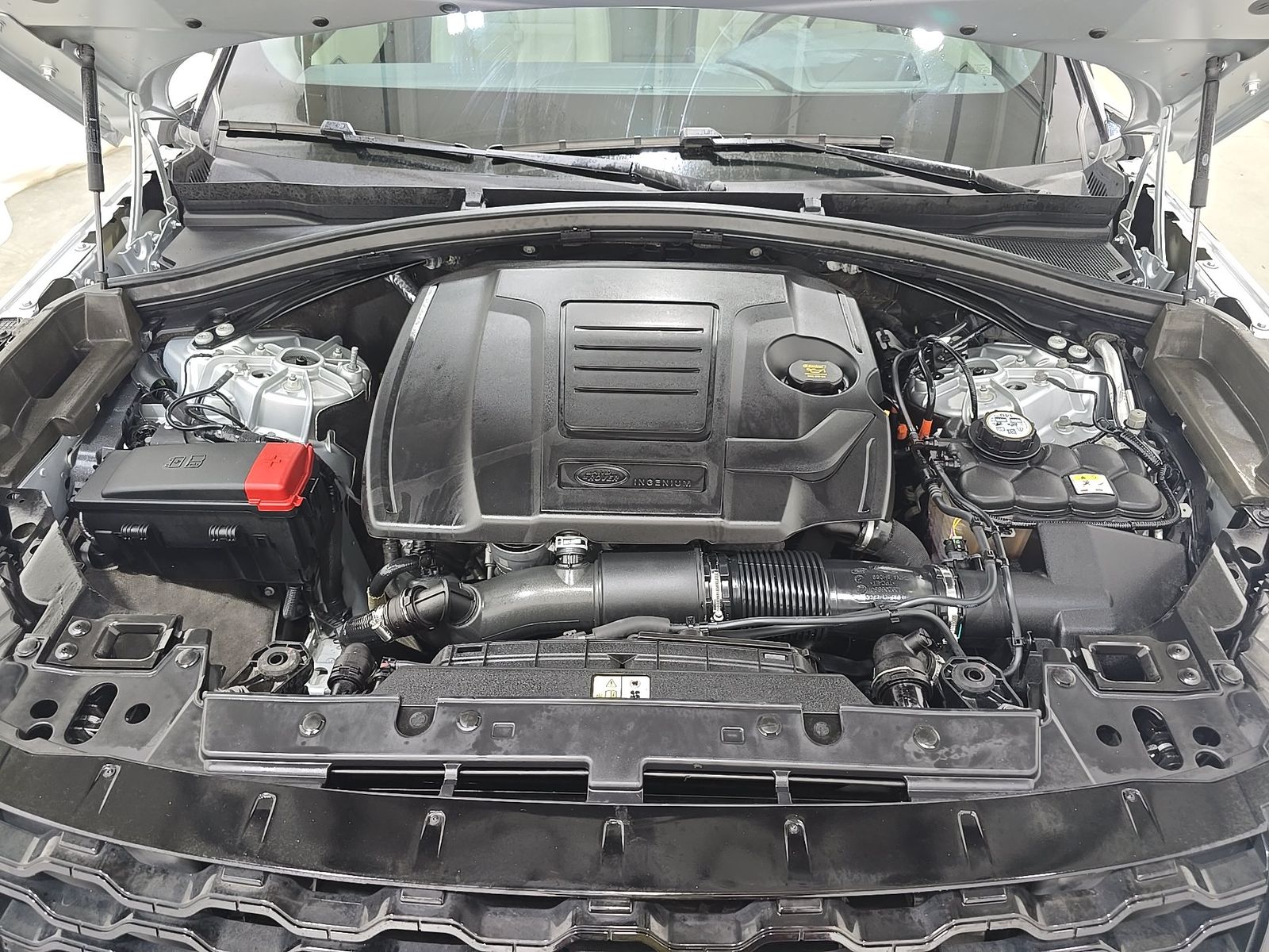 2023 Land Rover Range Rover Velar R-Dynamic S FWD