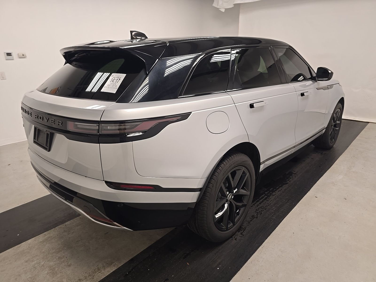 2024 Land Rover Range Rover Velar Dynamic SE FWD