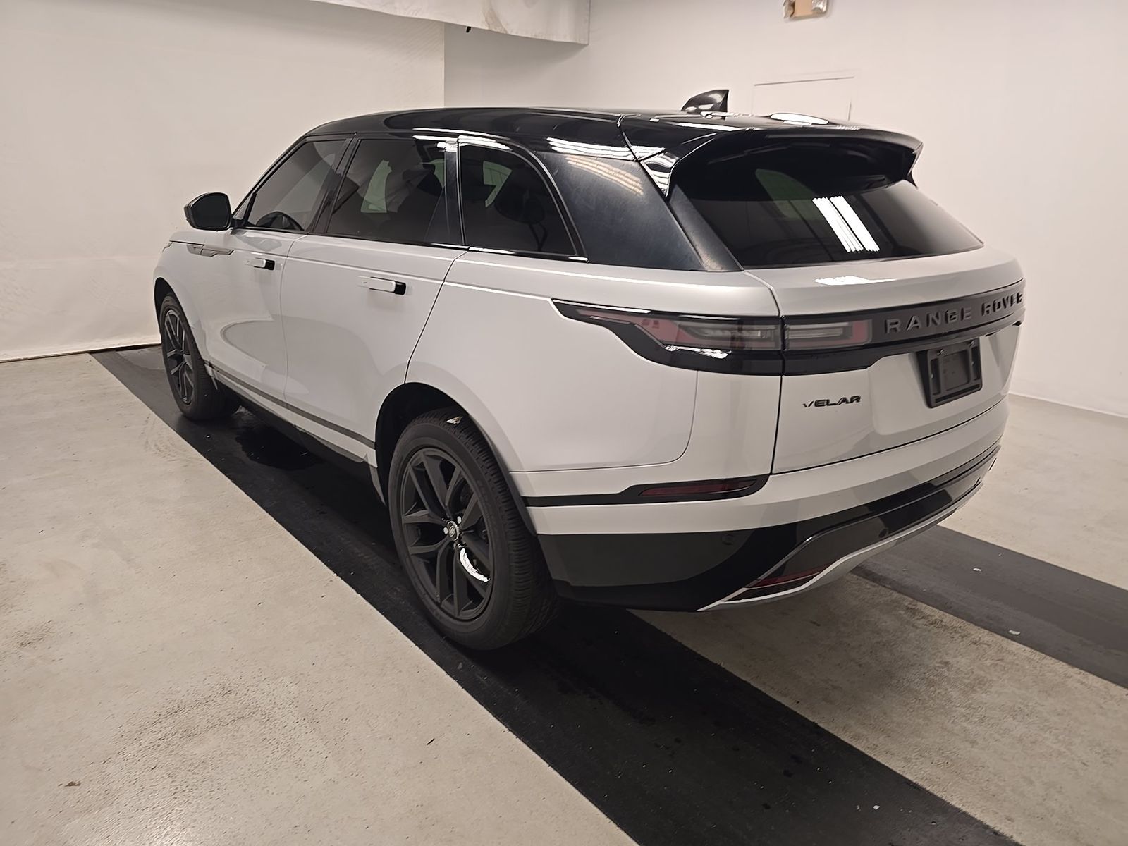 2024 Land Rover Range Rover Velar Dynamic SE FWD