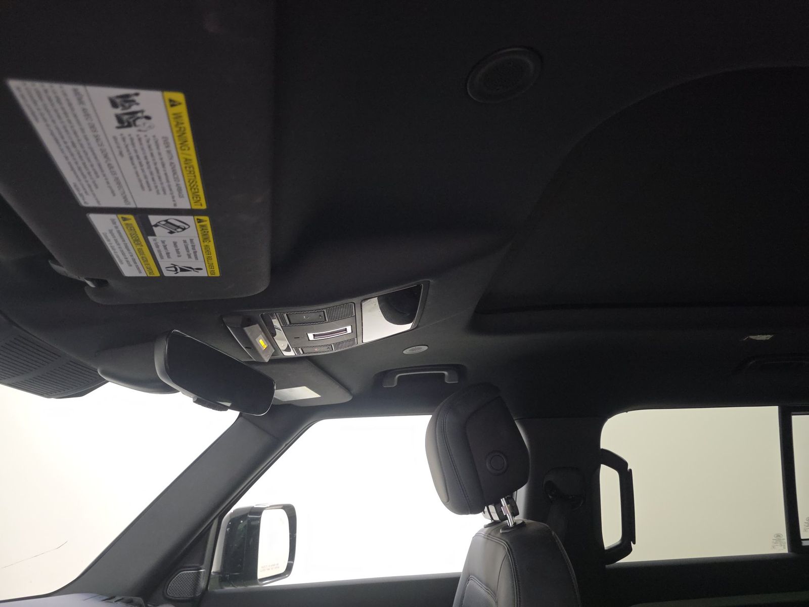2023 Land Rover Defender 110 75th Limited Edition FWD