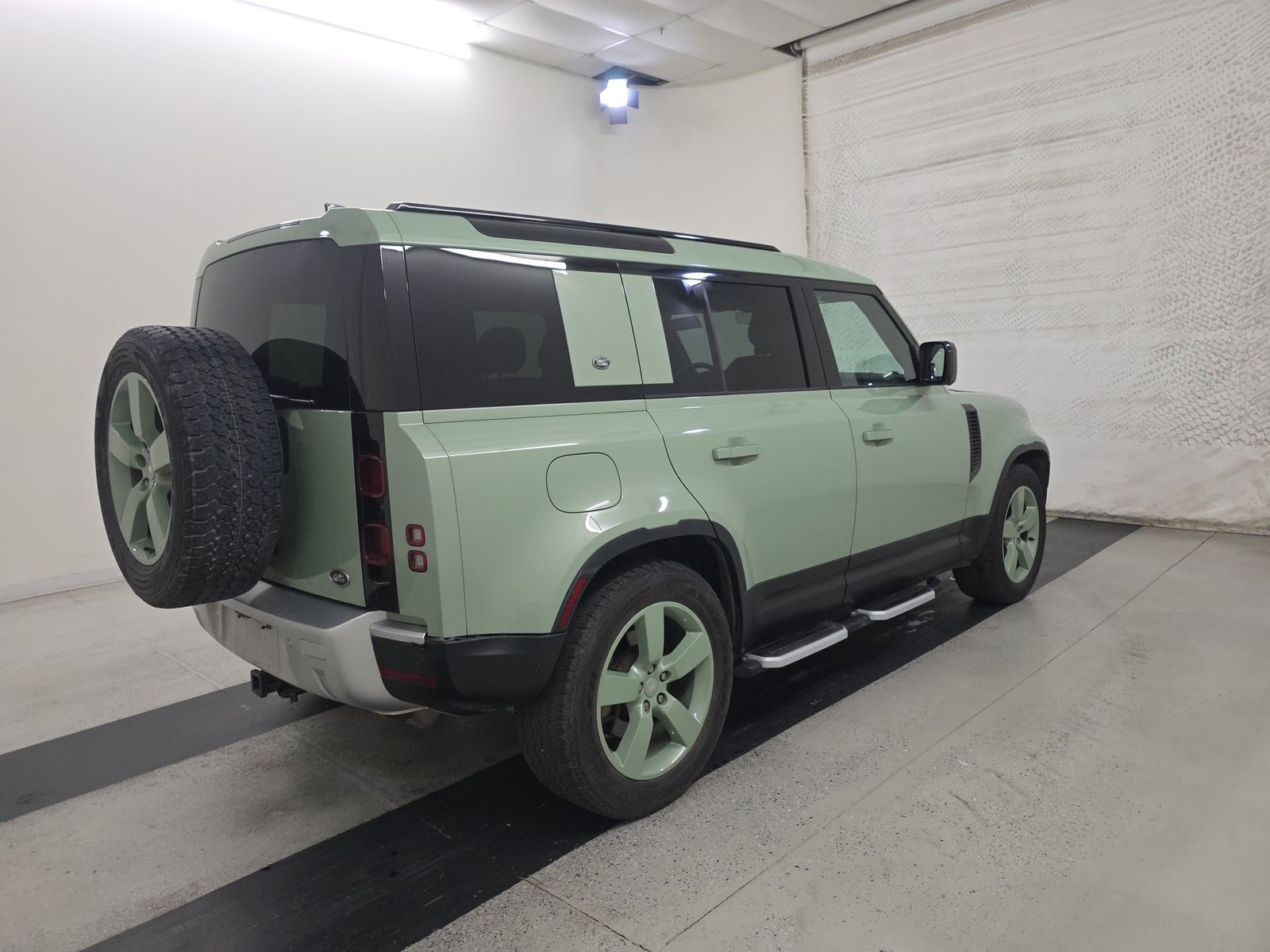 2023 Land Rover Defender 110 75th Limited Edition FWD