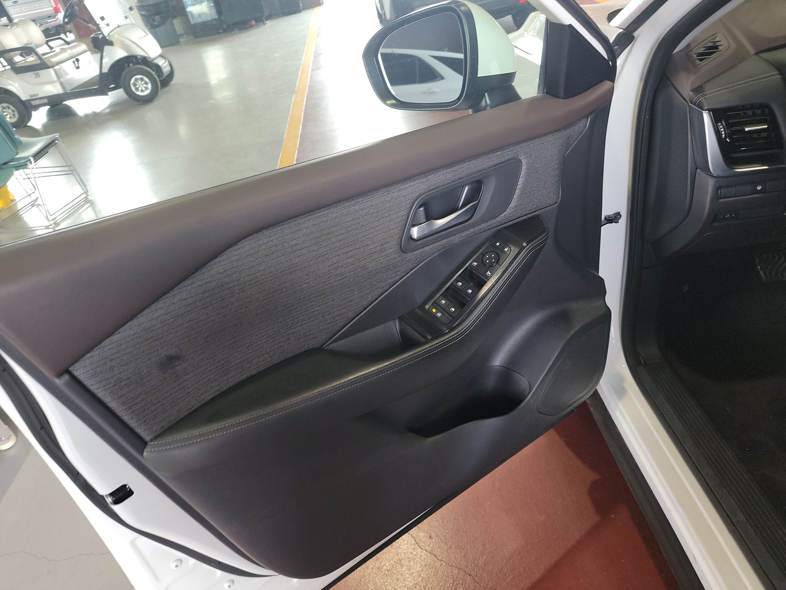 2022 Nissan Rogue SV FWD