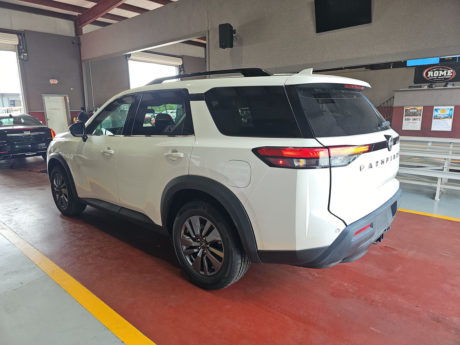 2024 Nissan Pathfinder SV AWD