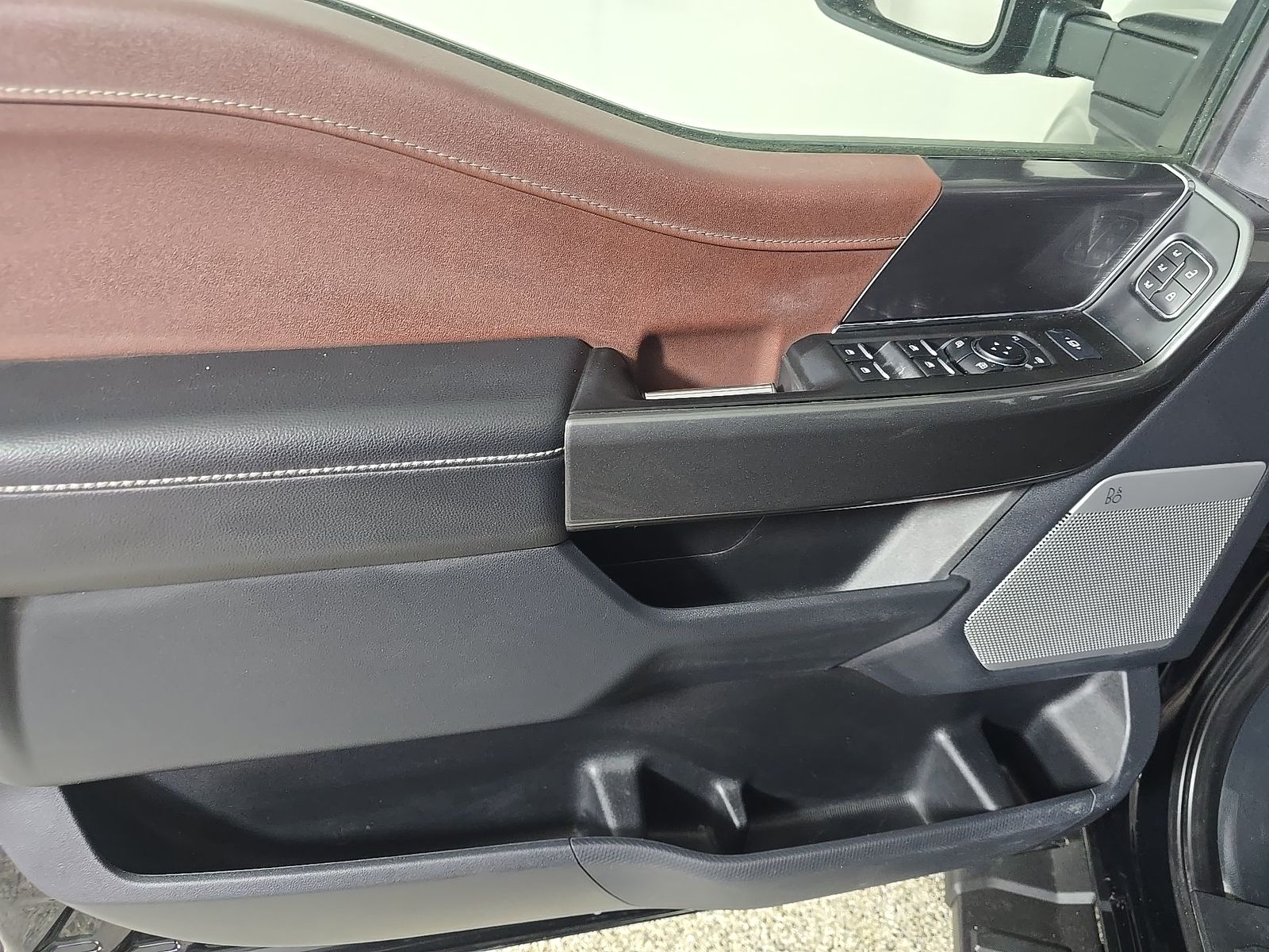 2023 Ford F-150 Hybrid Lariat AWD
