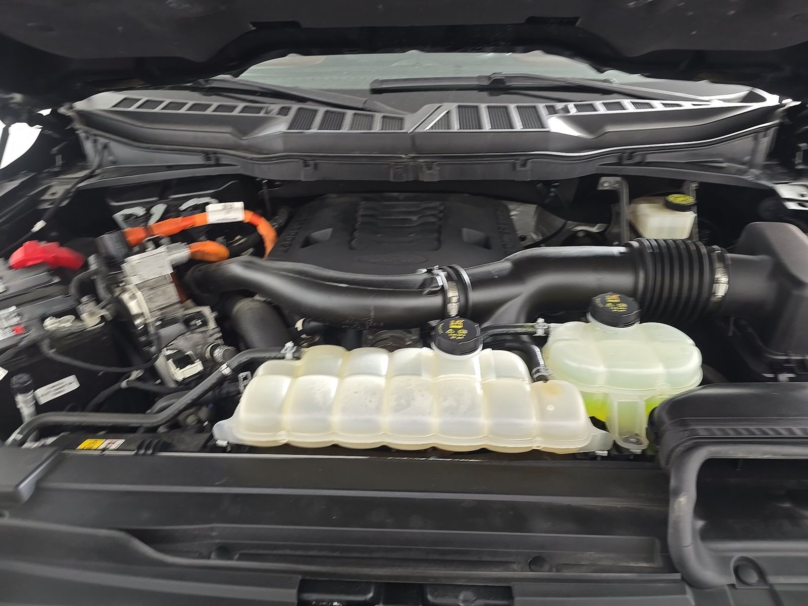 2023 Ford F-150 Hybrid Lariat AWD