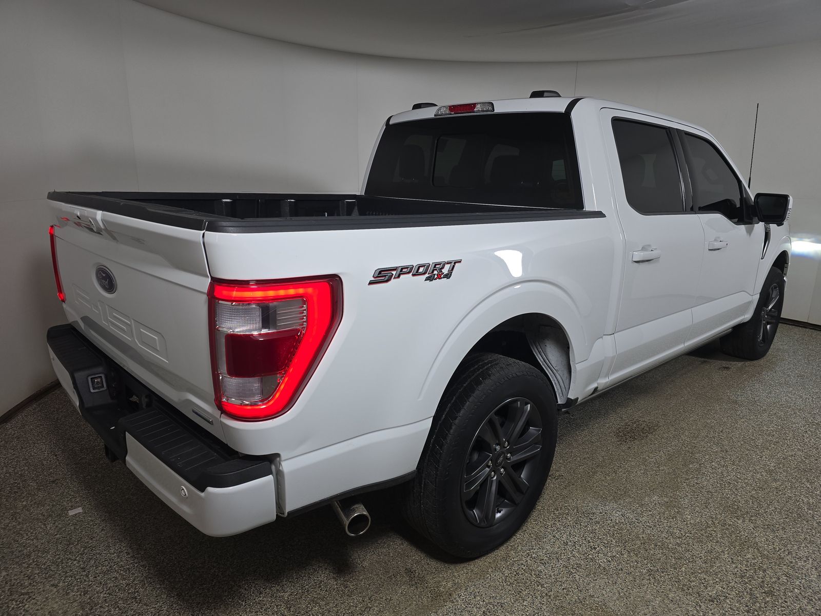 2023 Ford F-150 Lariat AWD
