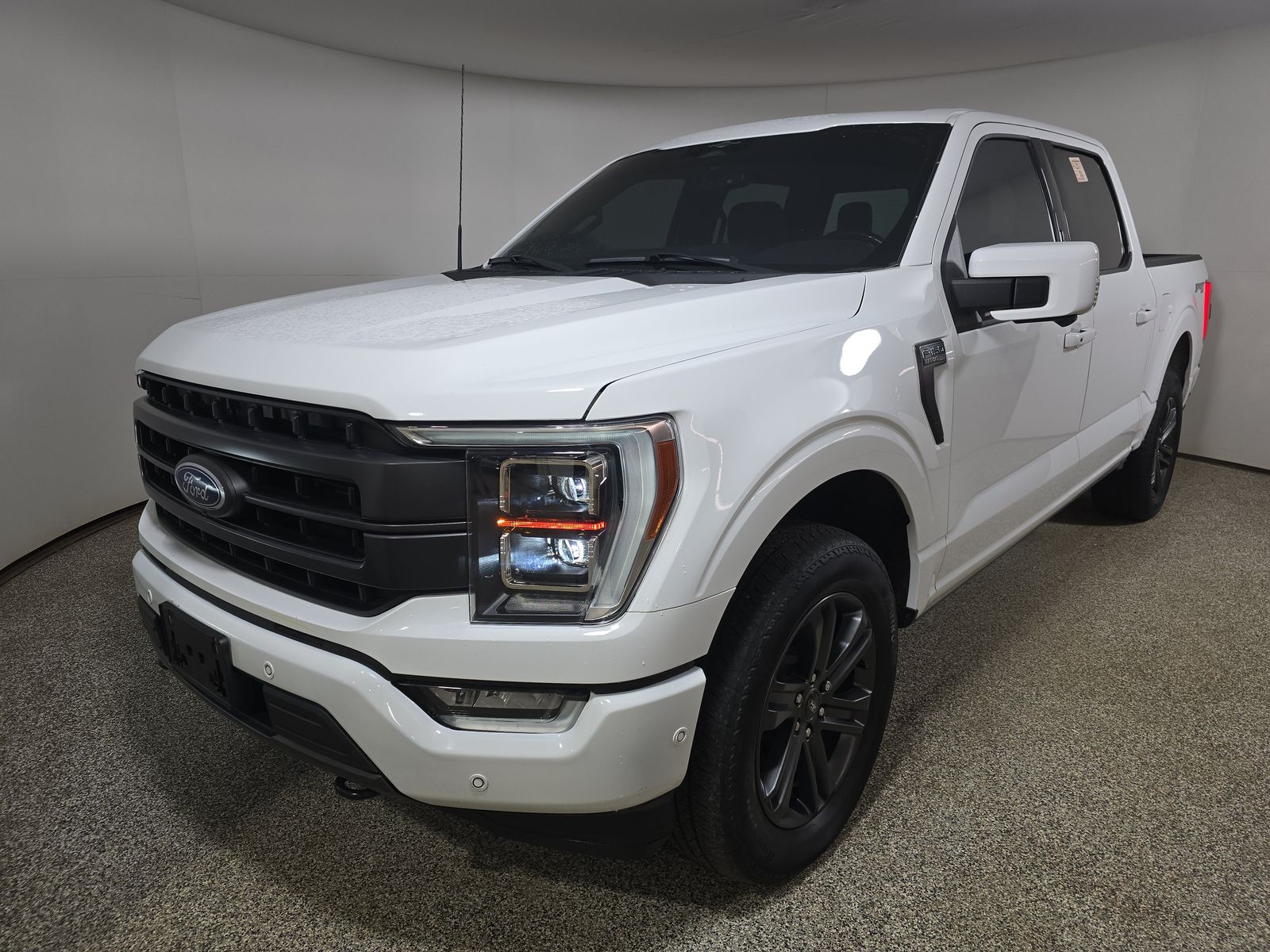 2023 Ford F-150 Lariat AWD