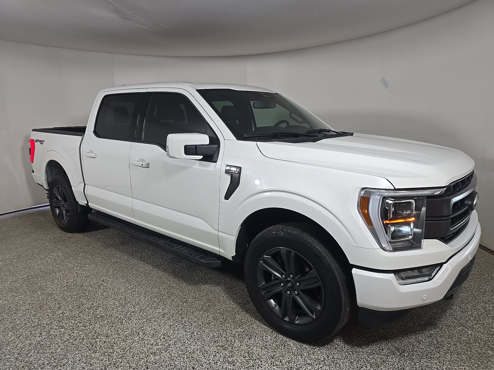 2023 Ford F-150 Lariat AWD