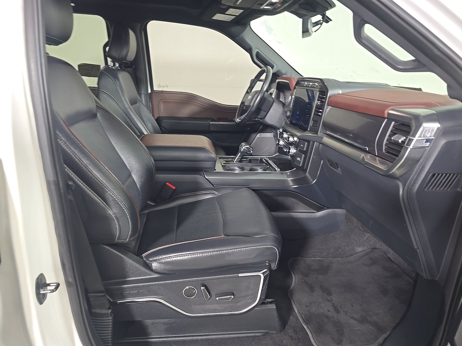 2023 Ford F-150 Lariat AWD