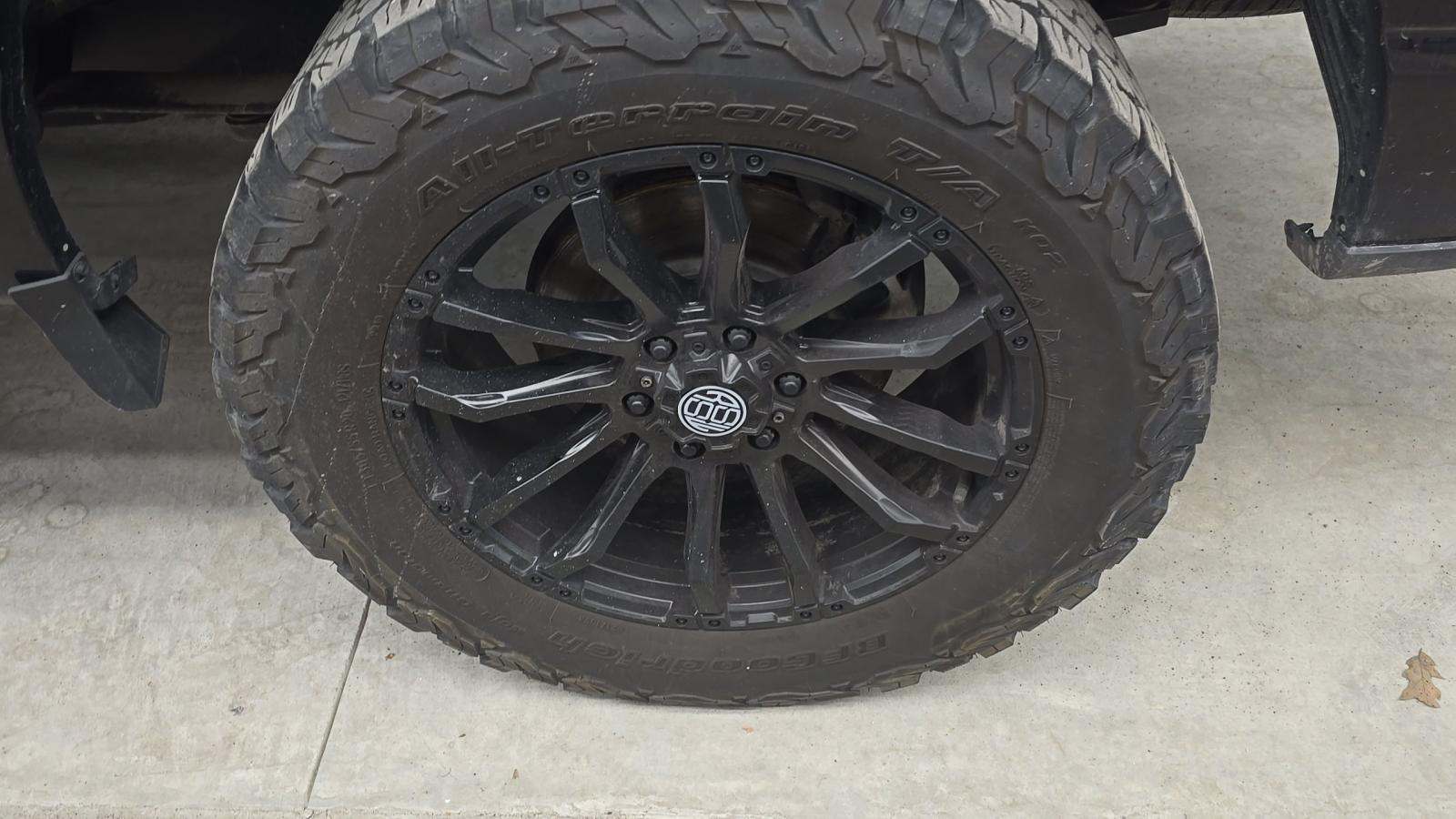 2023 Ford F-150 Lariat AWD