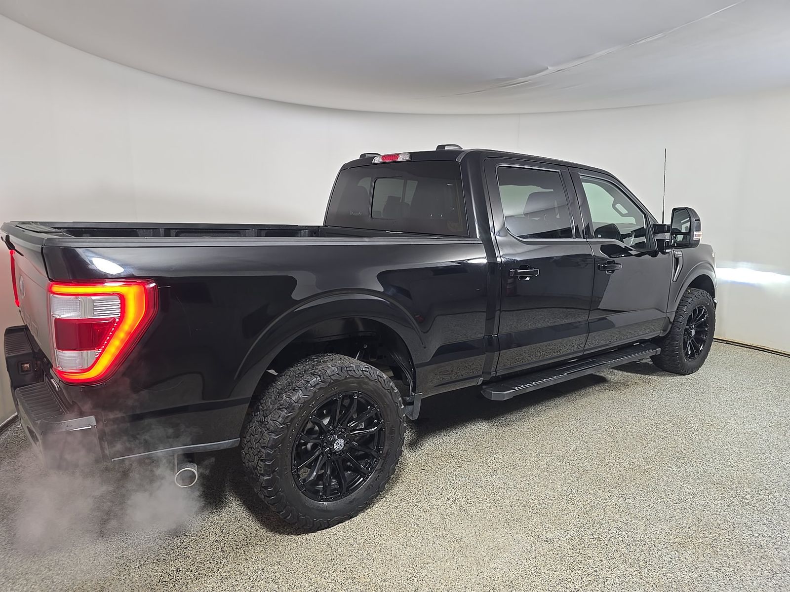 2023 Ford F-150 Lariat AWD