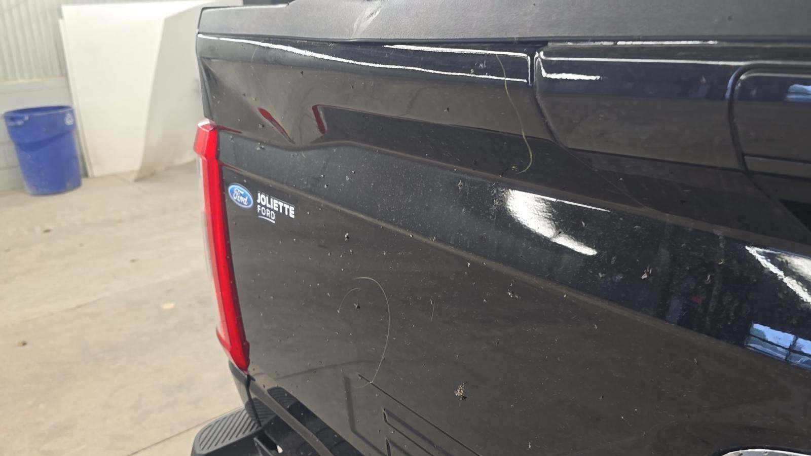 2023 Ford F-150 Lariat AWD