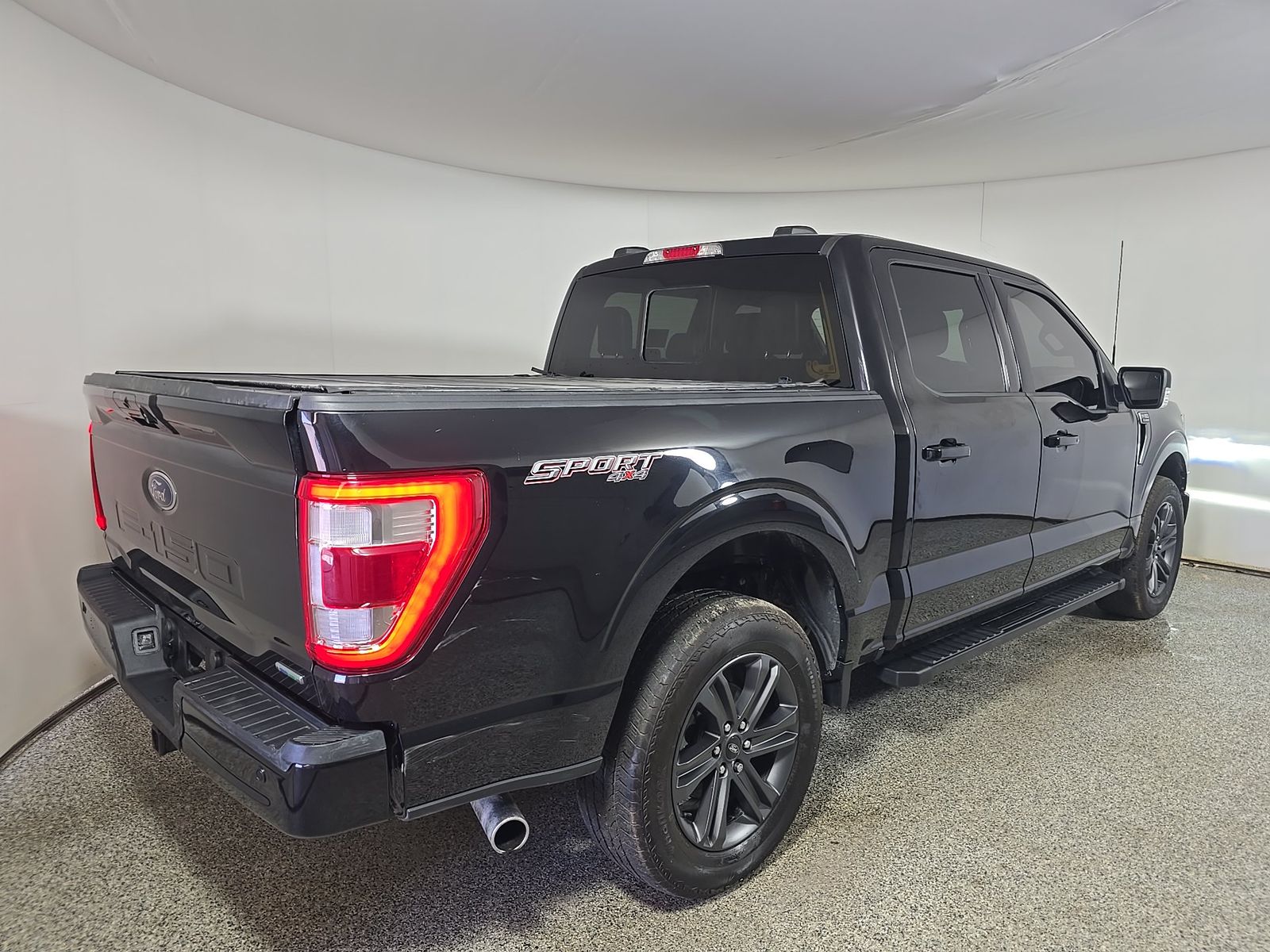 2023 Ford F-150 Lariat AWD