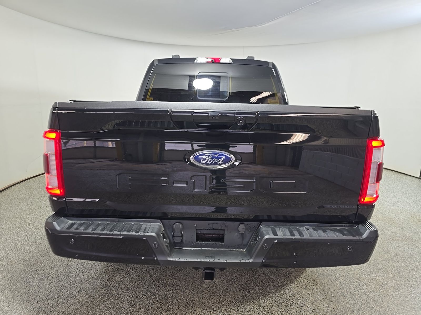 2023 Ford F-150 Lariat AWD