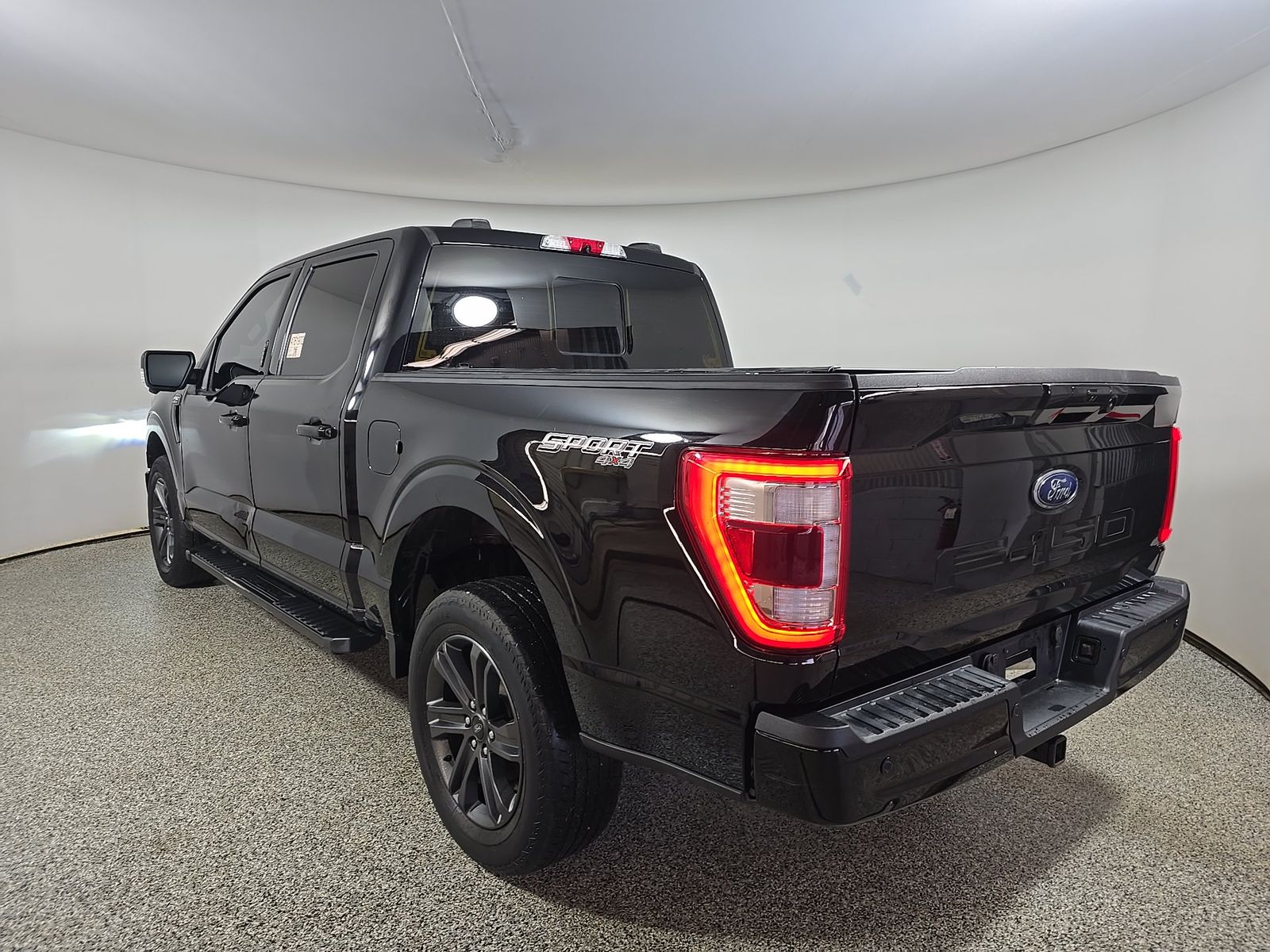 2023 Ford F-150 Lariat AWD