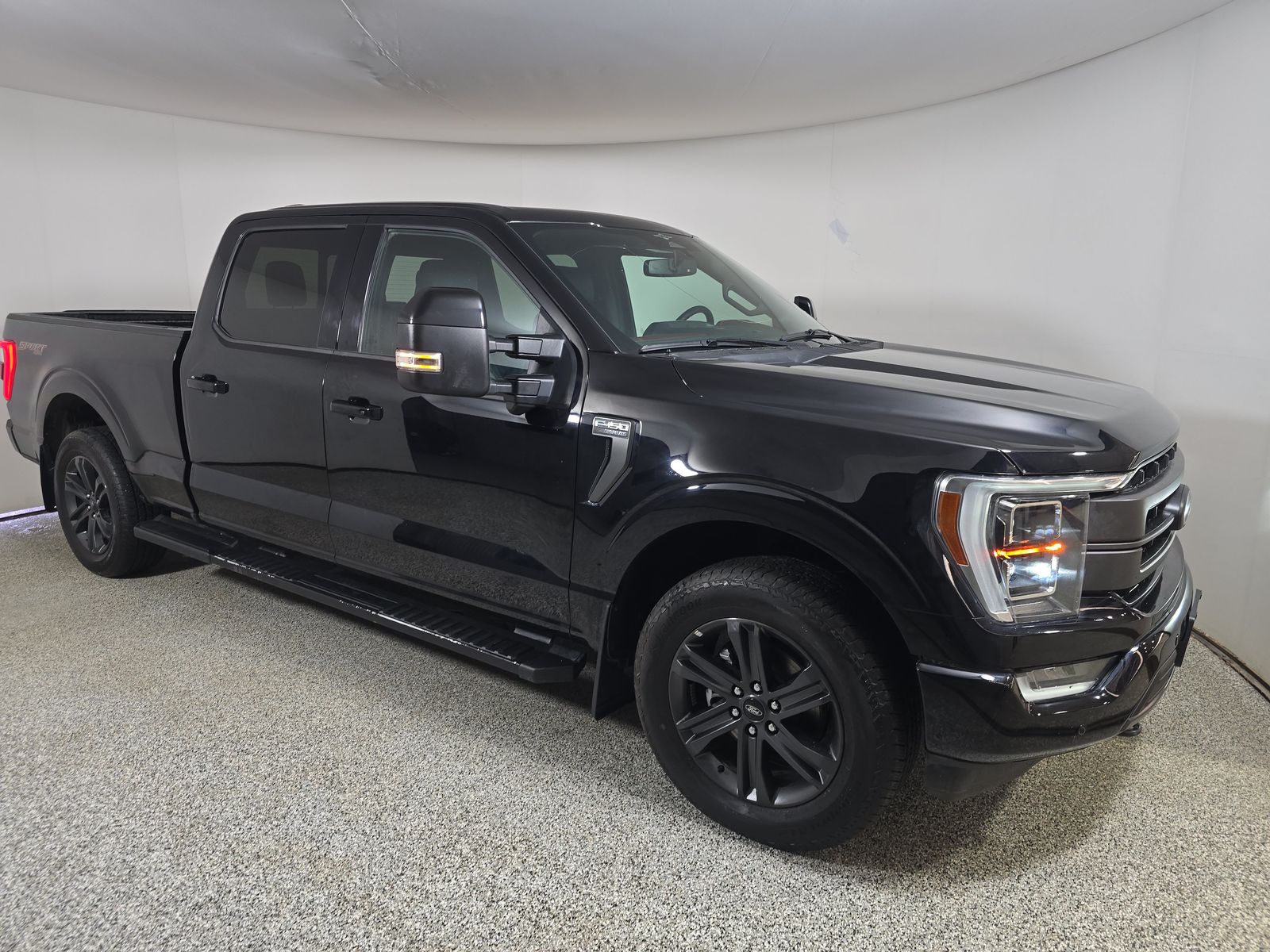 2023 Ford F-150 Lariat AWD