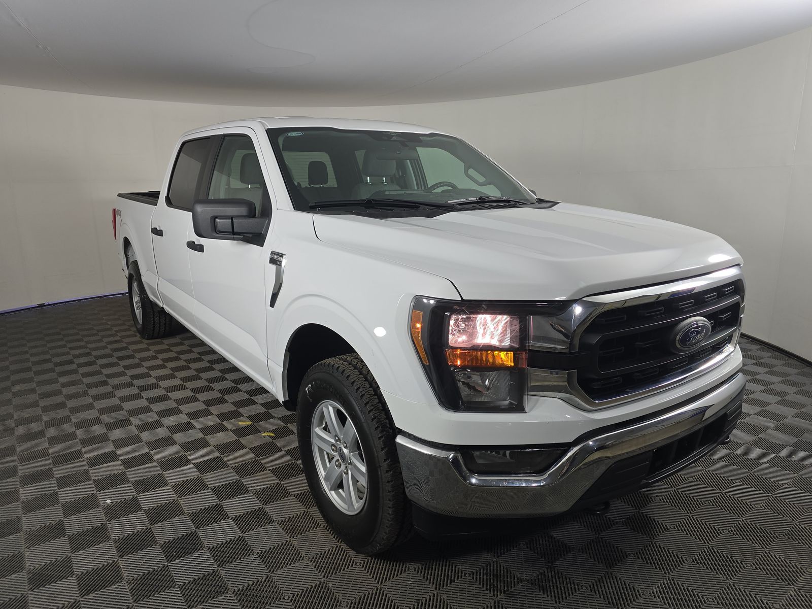 2023 Ford F-150 XLT AWD