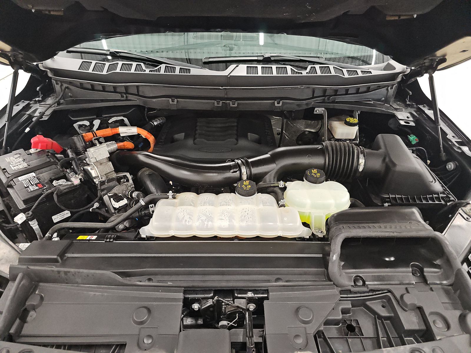 2023 Ford F-150 Hybrid Lariat AWD