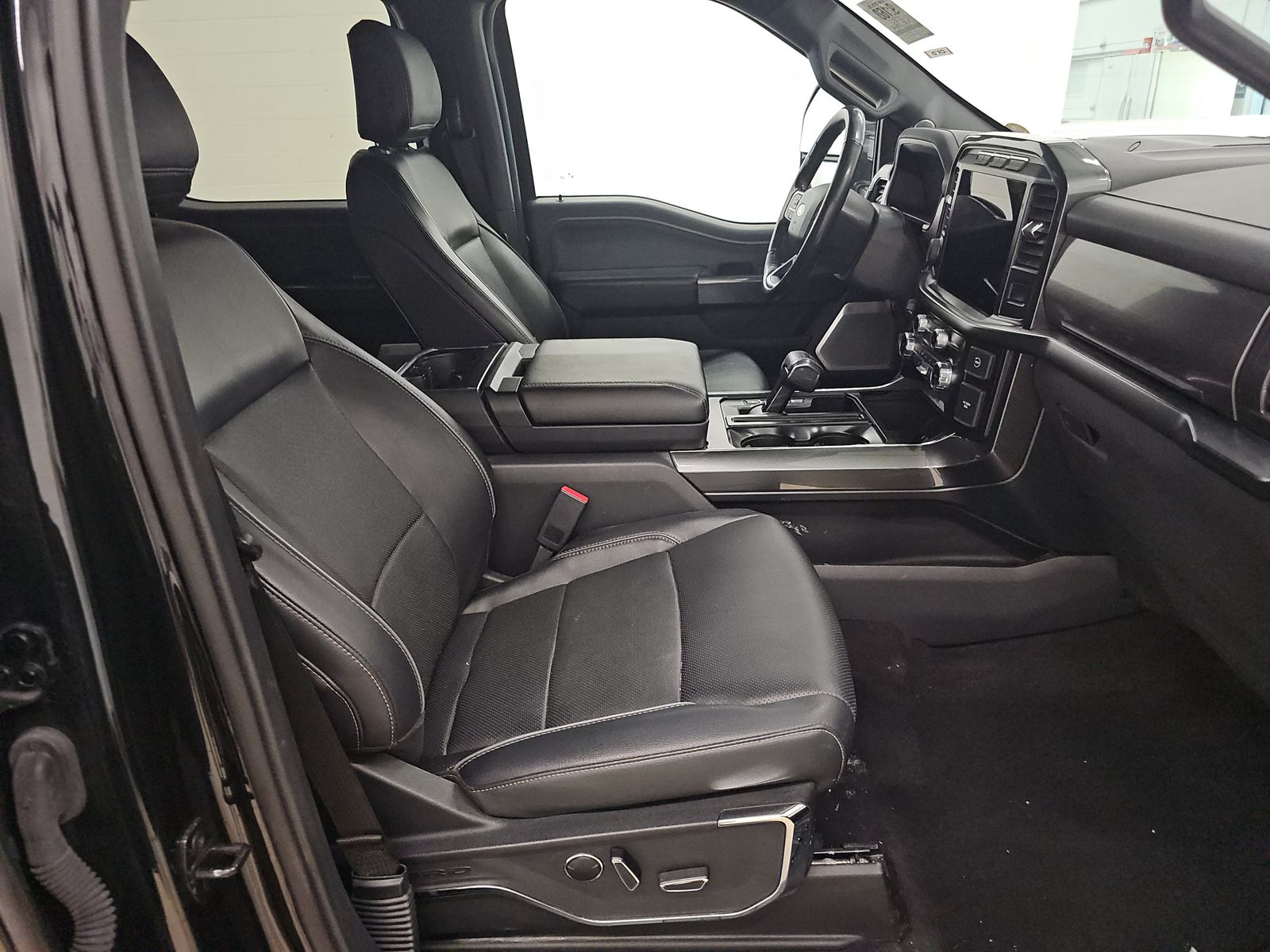 2023 Ford F-150 Hybrid Lariat AWD