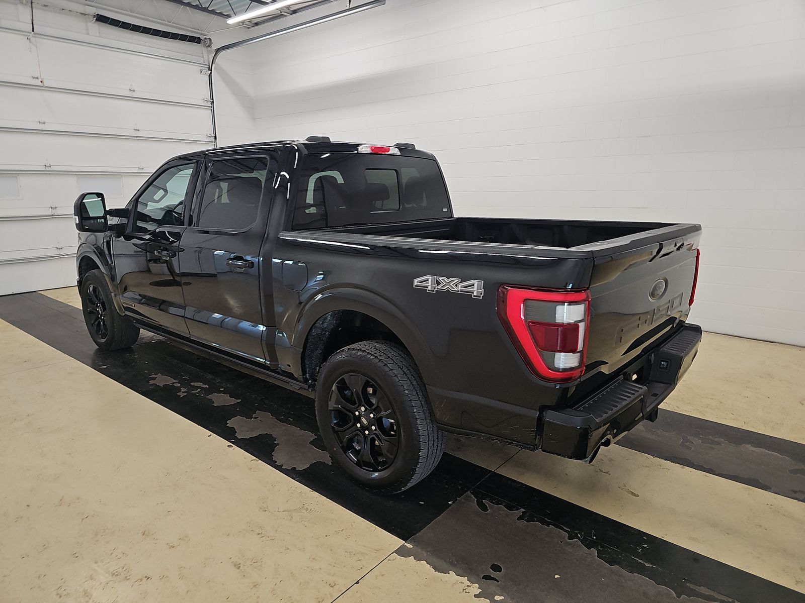 2023 Ford F-150 Hybrid Lariat AWD