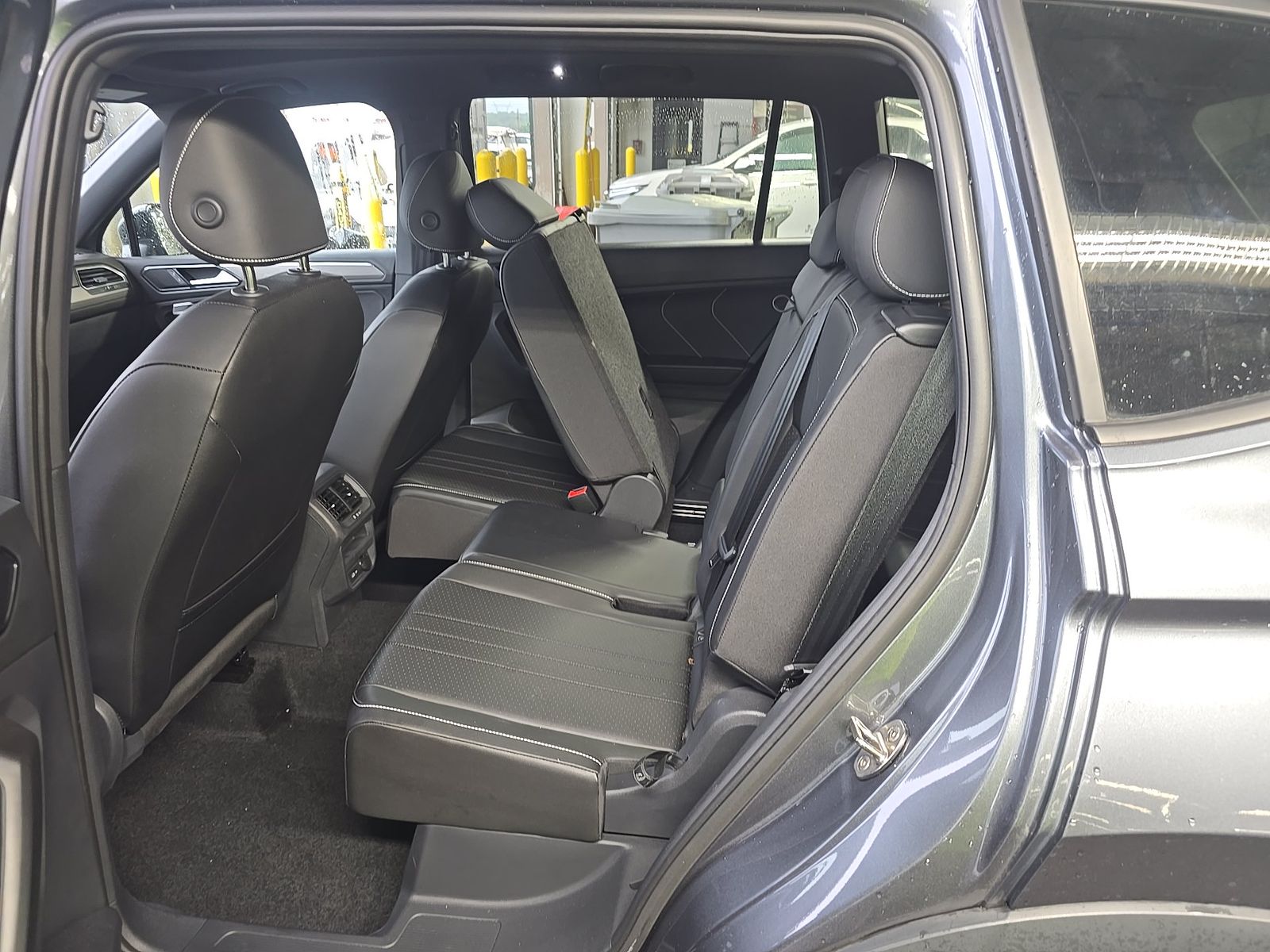 2023 Volkswagen Tiguan 2.0T SE R-Line Black FWD