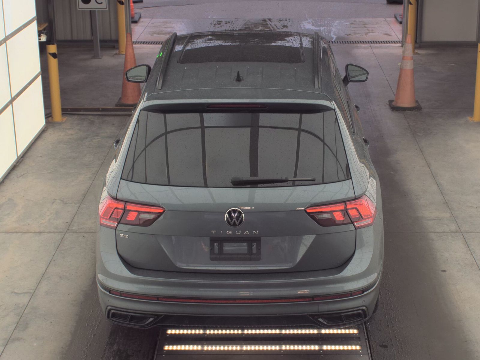 2023 Volkswagen Tiguan 2.0T SE R-Line Black FWD
