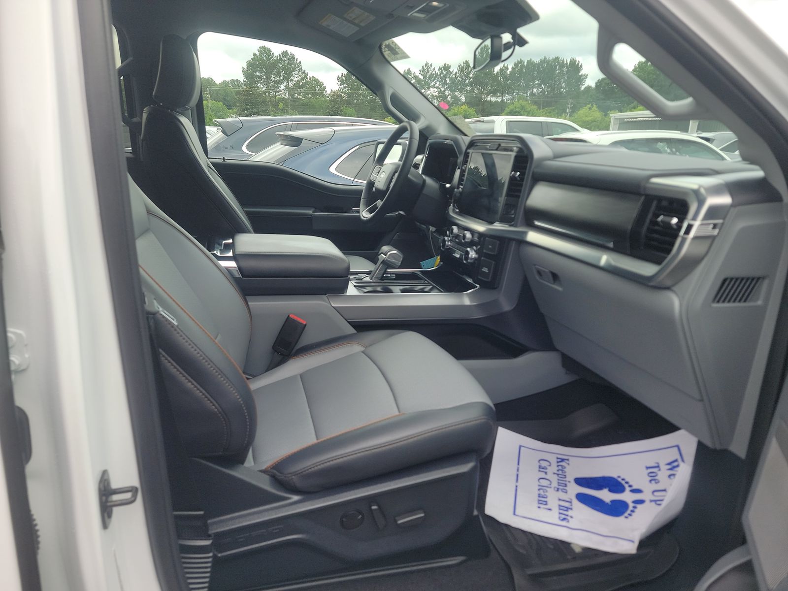 2026 Ford F-150 Lariat AWD